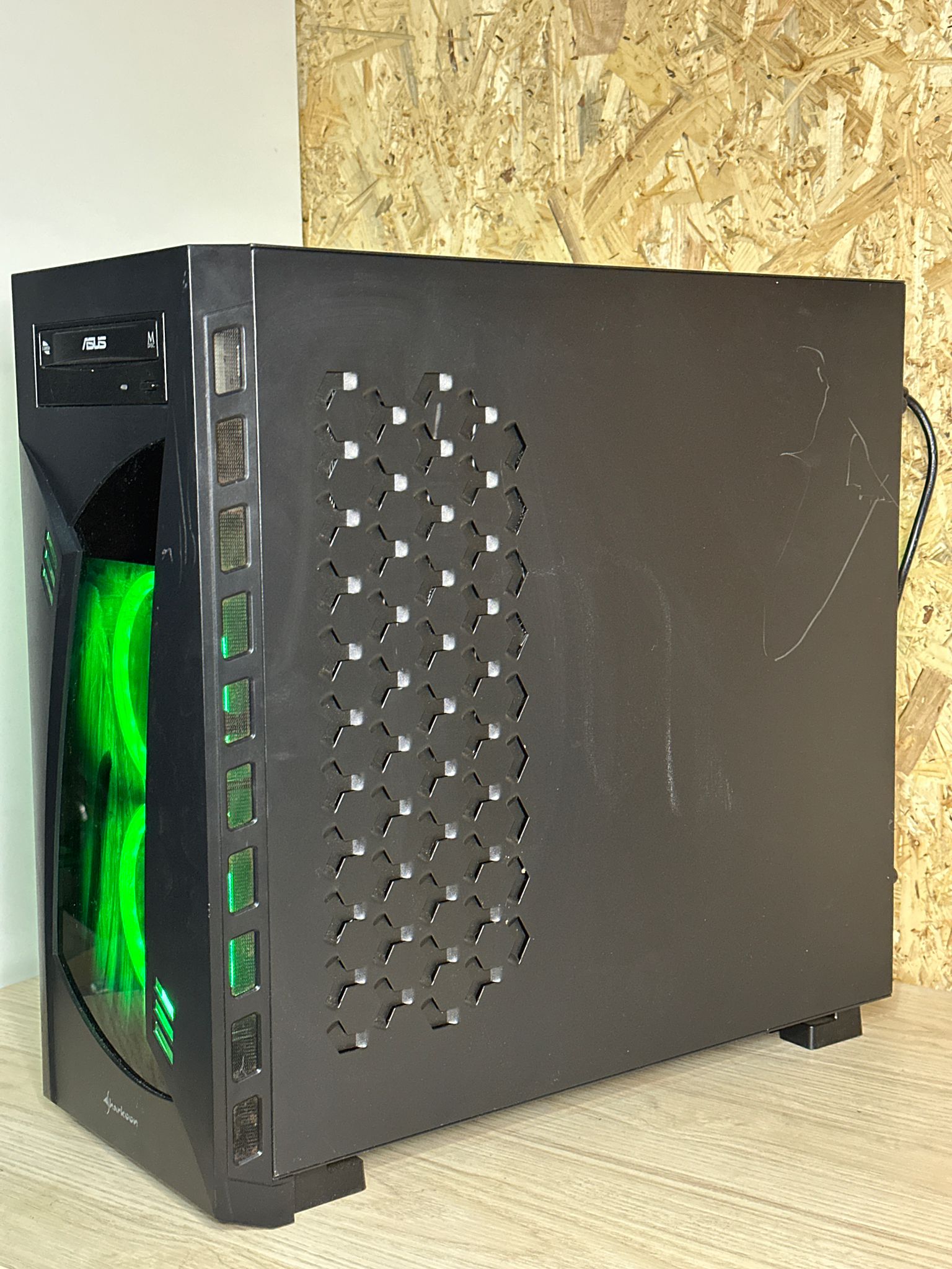 ARGB Gaming PC Ryzen 7 3700X - RTX 3070 - NVME M.2 SSD