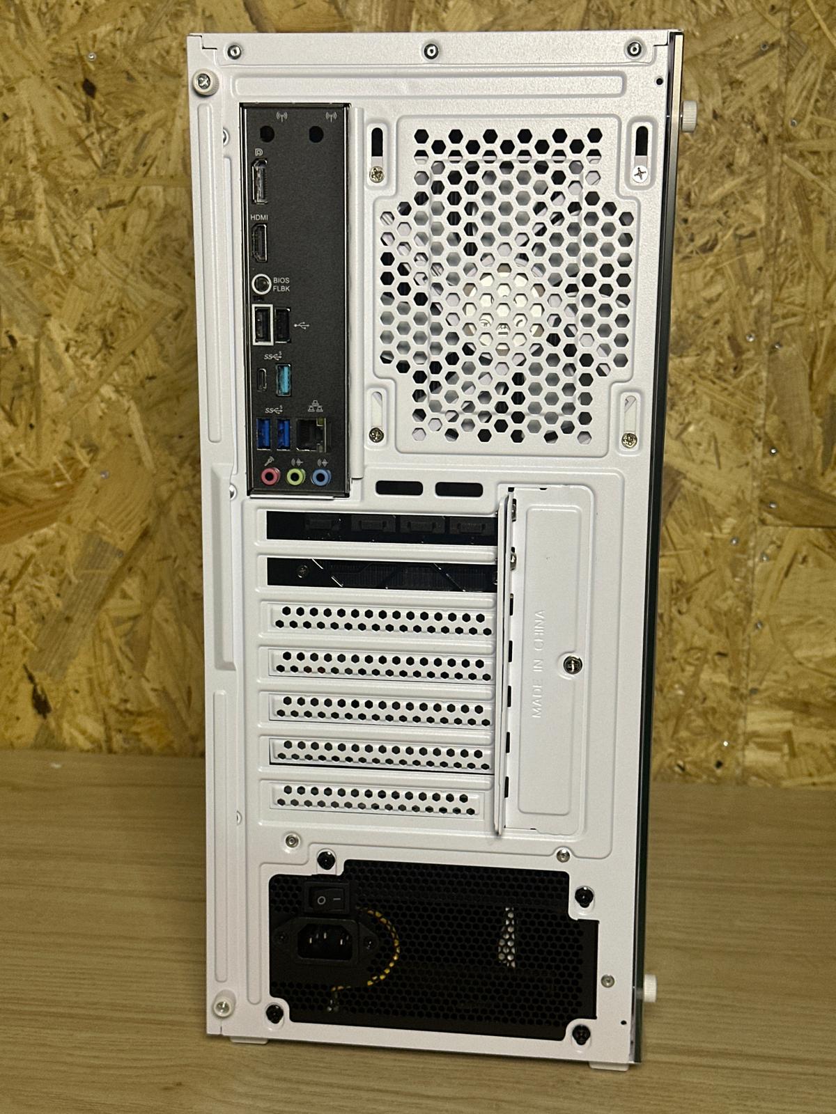 Highend Gaming PC AMD Ryzen 7 8700F - 32GB DDR5 - RTX 5060